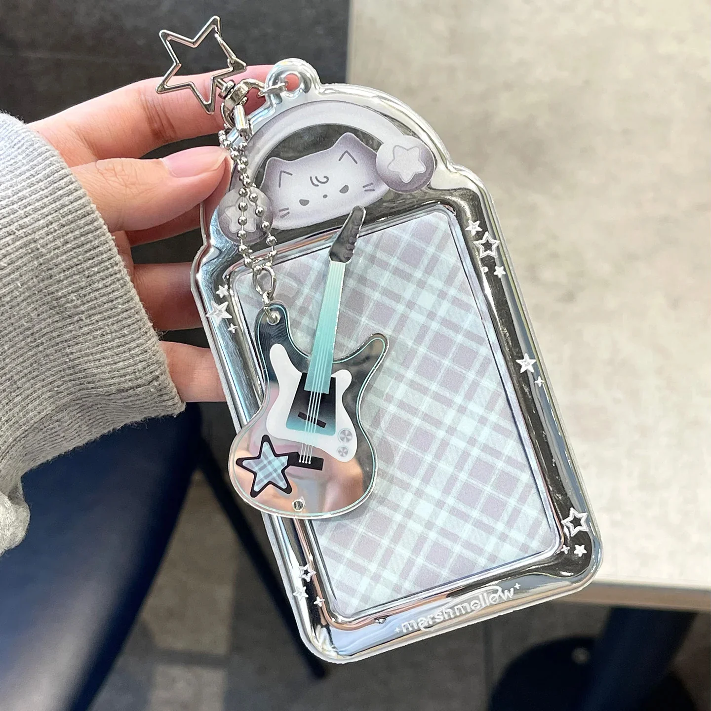 Silver Photocard holder with Guitar Keyring - Image 4